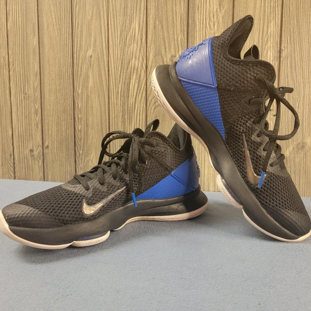 Nike BV7427-007, LeBron Witness 4 Black Hyper Cobalt, Men's size 9